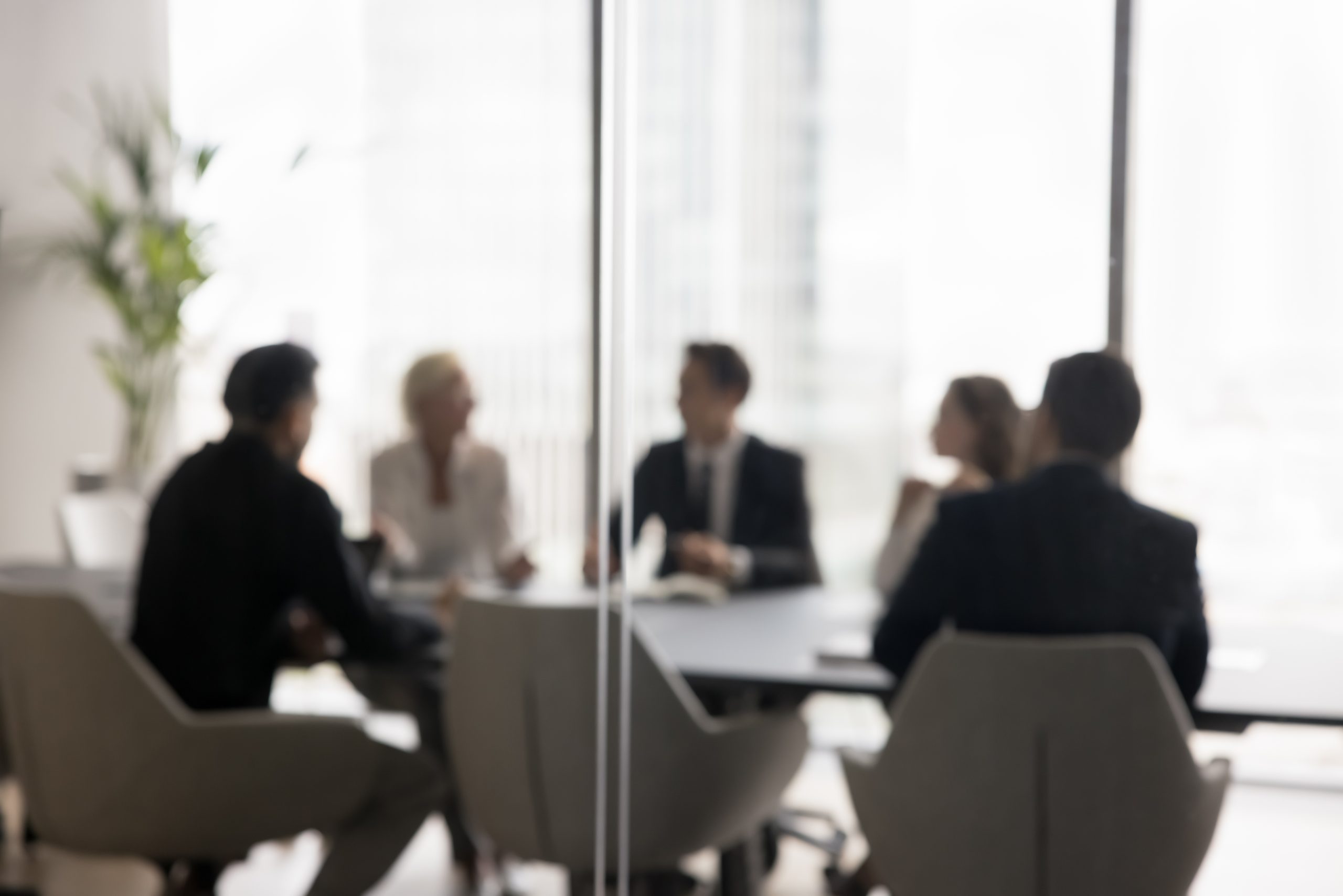 Wer steht hinter der Raiffeisenbank?